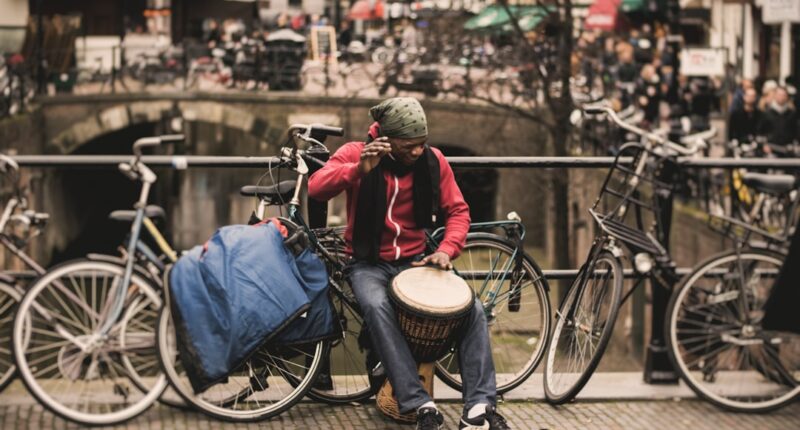 Photo Musician performing